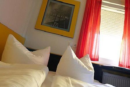 Motel Pelikan Dettelbach Habitación foto
